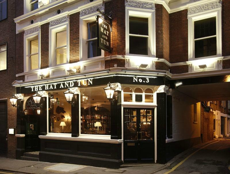 the hat and tun, wedding venue london, intimate wedding venue london, small wedding venue london,