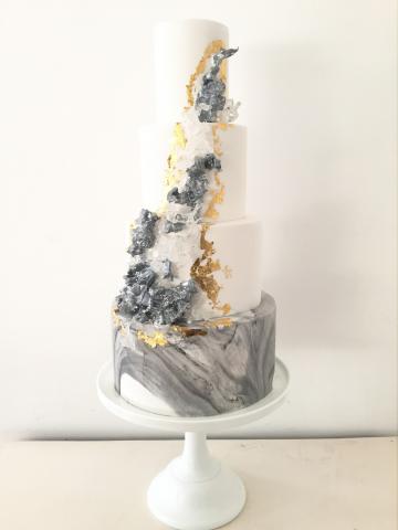 Wedding Cakes, Ideas, Inspiration and Makers - Blossom & Crumb