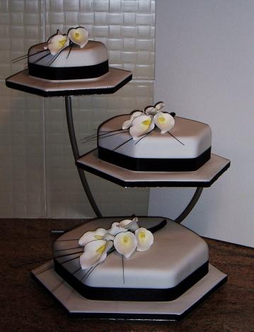 - Crafty Creations Cakes