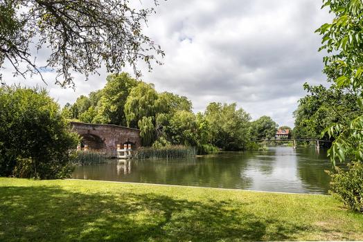 Coastal Wedding Venues - The Great House at Sonning