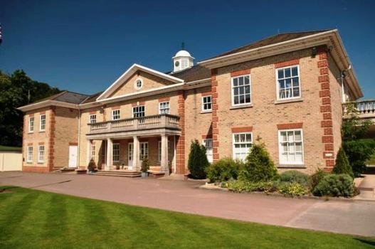 Wedding Venues In Italy - Woldingham Golf Club