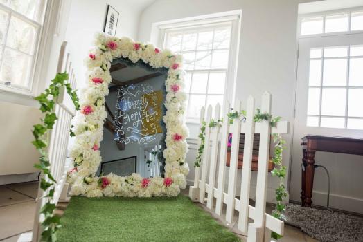 Photo Booth Hire | Find Wedding Photo Booths for hire here - ScissorPic