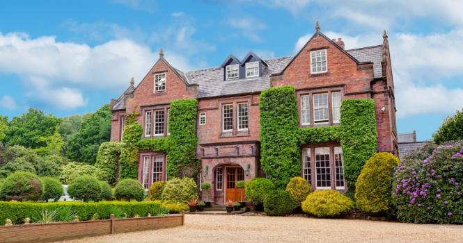 - Nunsmere Hall