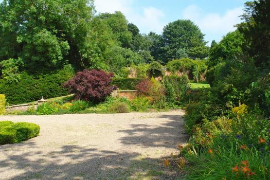 - Skendleby Hall