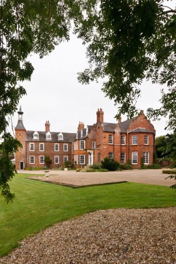- Skendleby Hall