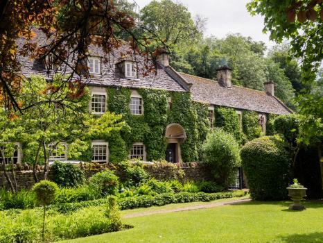 - The Swan Hotel