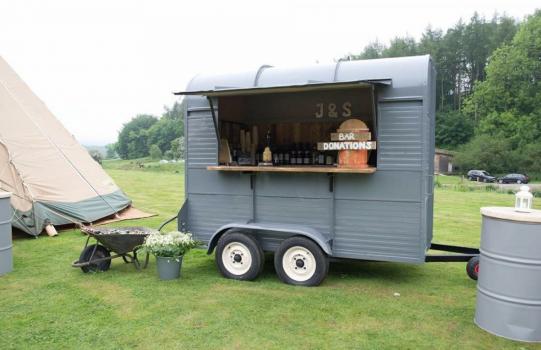 Caterers - Fizz Box Bar