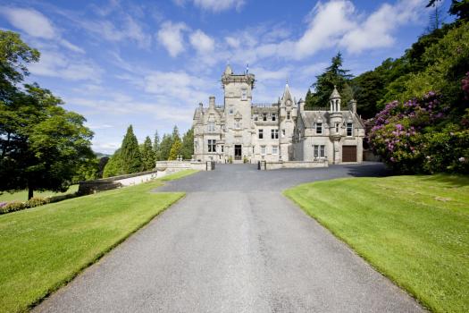 - Kinnettles Castle