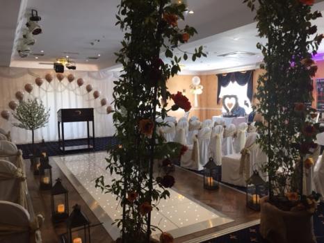 Barn Wedding Venues Near Me - Rogerthorpe Manor Hotel