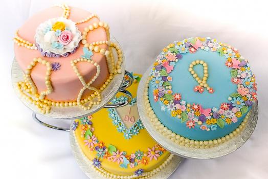 Wedding Cakes, Ideas, Inspiration and Makers - Sweet Indulgent Fancies