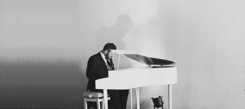 - James Hey Piano