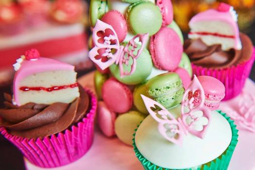 - The Cupcake Oven