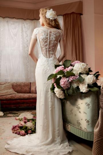 - Dress in Love