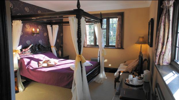 Barn Wedding Venues Near Me - Tudor Grange Hotel