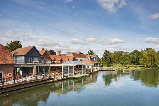 Coastal Wedding Venues - The Swan at Streatley