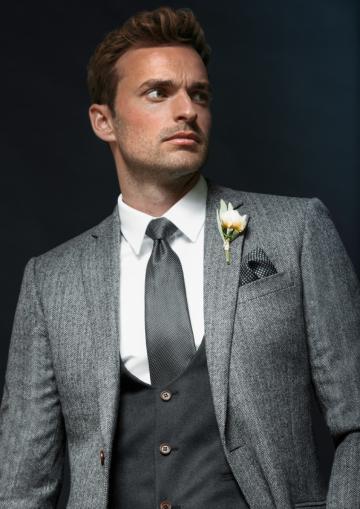 - Edit Suits Co.