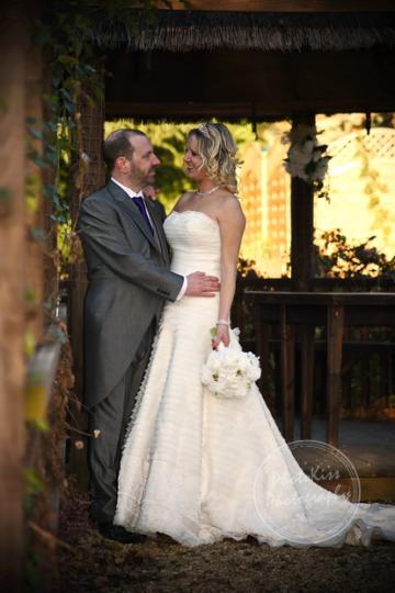 Find a Wedding Photographer - PhotoKiss Photography