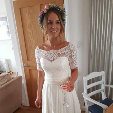 Wedding Hairdressers Near Me - ICONIC Hair & Makeup
