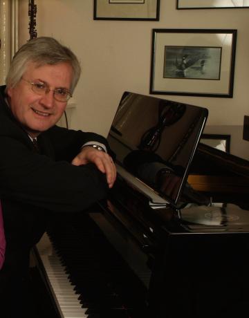 - PIANO SOLO