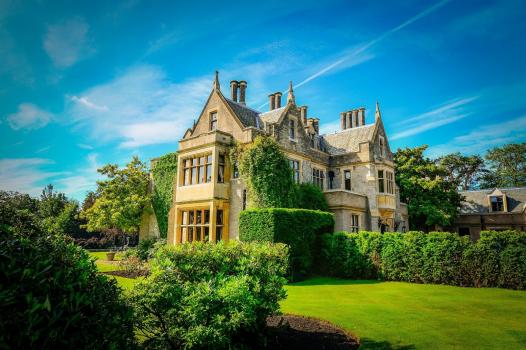 Wedding Venues In Italy - Foxhills Club and Resort