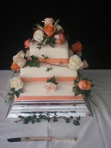 Wedding Cakes, Ideas, Inspiration and Makers - fancytarts