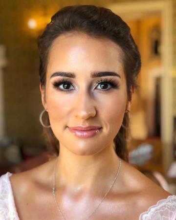 - Christiane Dowling Makeup Artistry