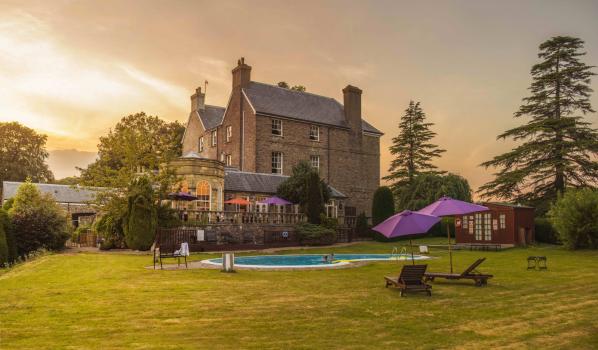 Country House Wedding Venues - Peterstone Court Hotel