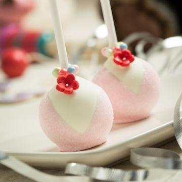 Wedding Cakes, Ideas, Inspiration and Makers - Amelia's Cake Pops Truffles & Chocolat