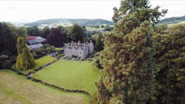 Country House Wedding Venues - Llanvihangel Court