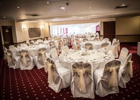 No Corkage Wedding Venues - Best Western Oaks Hotel