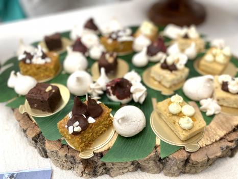 - Den Bake Shop