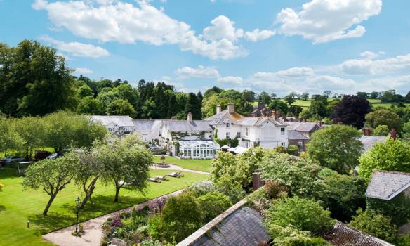 Wedding Venues In Italy - Summer Lodge Country House Hotel