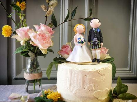 - Topper the World Cake Toppers