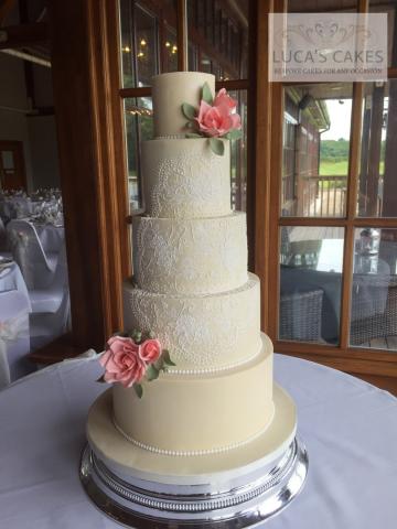 - Luca's Cakes