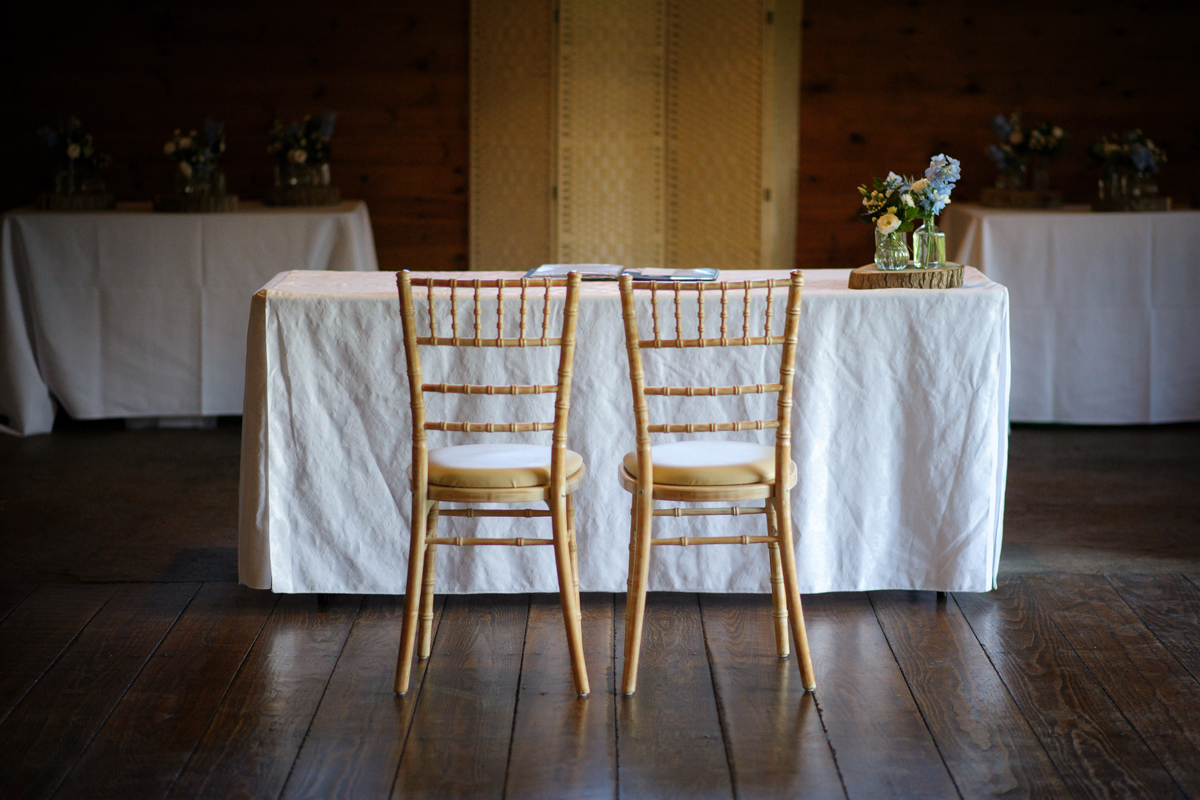 laines barn wedding