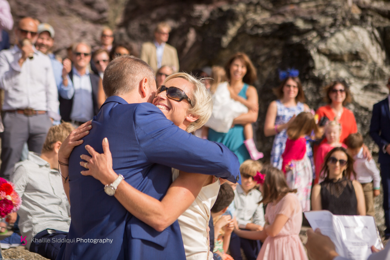 cornwall beach wedding, real wedding cornwall, roscarrock wedding, teepee wedding