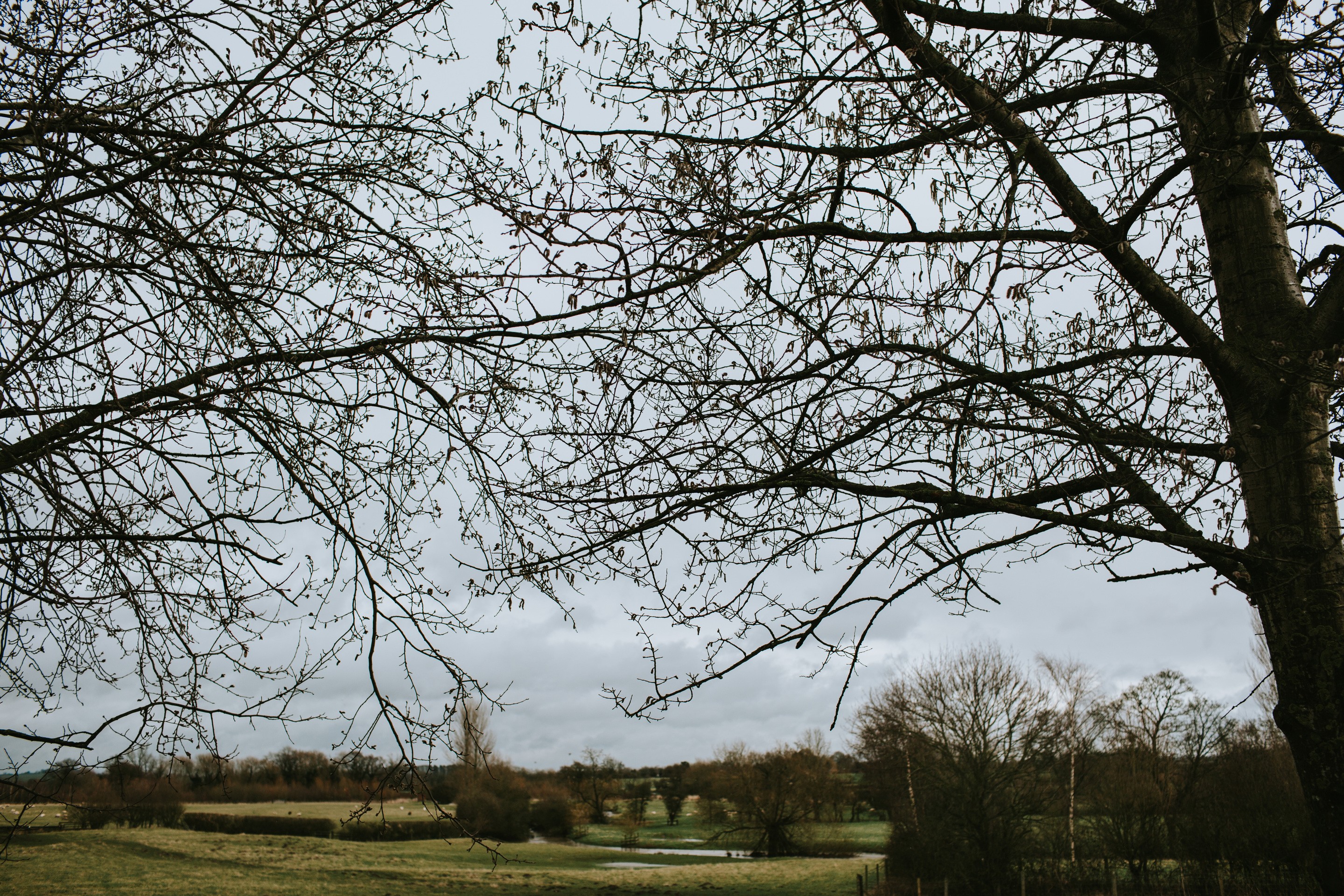 wedding, barn wedding, mythe barn wedding, laura and matthew, wedding ideas, wedding inspiration 