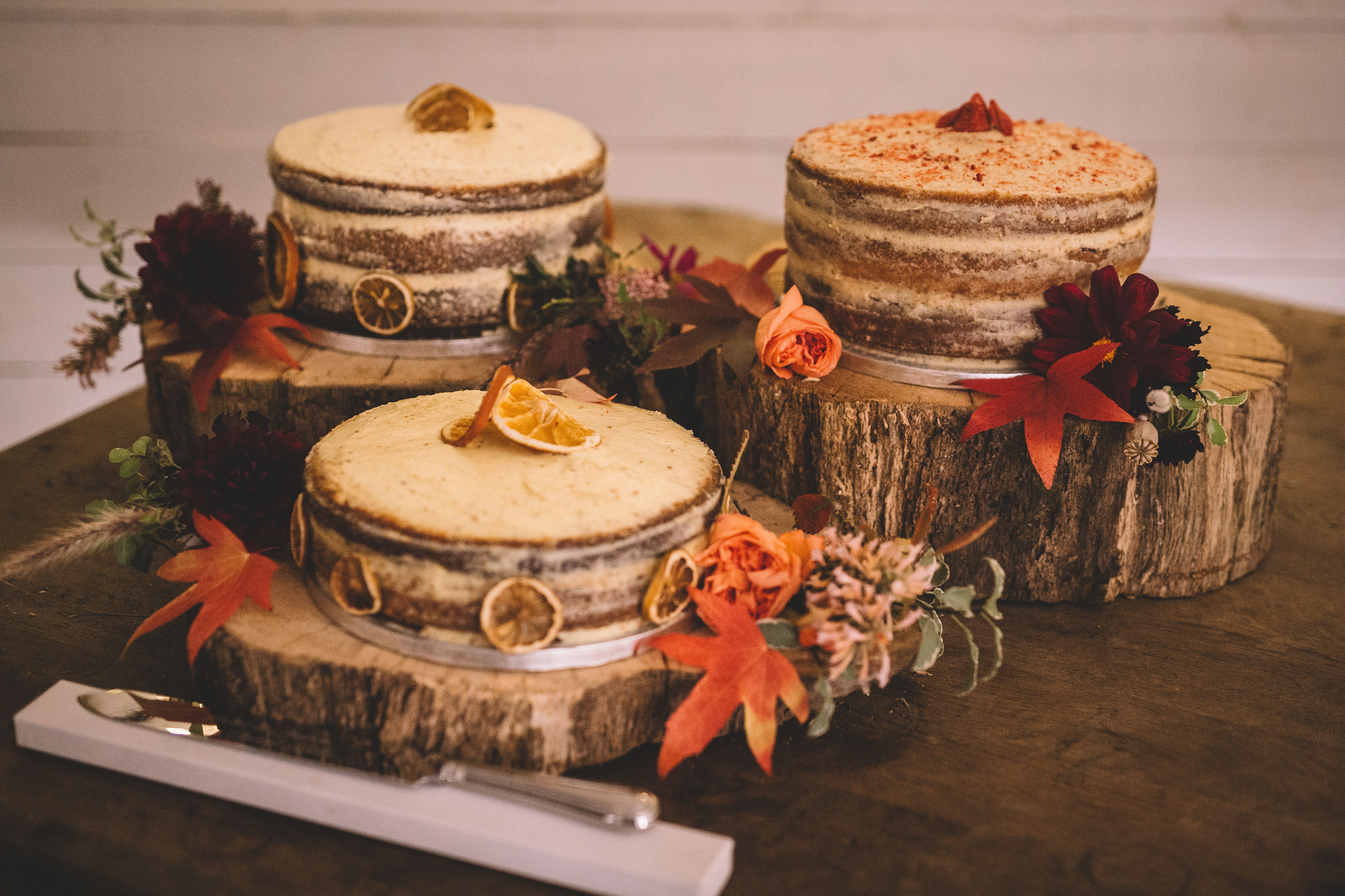 autumn wedding with rustic and dreamy theme