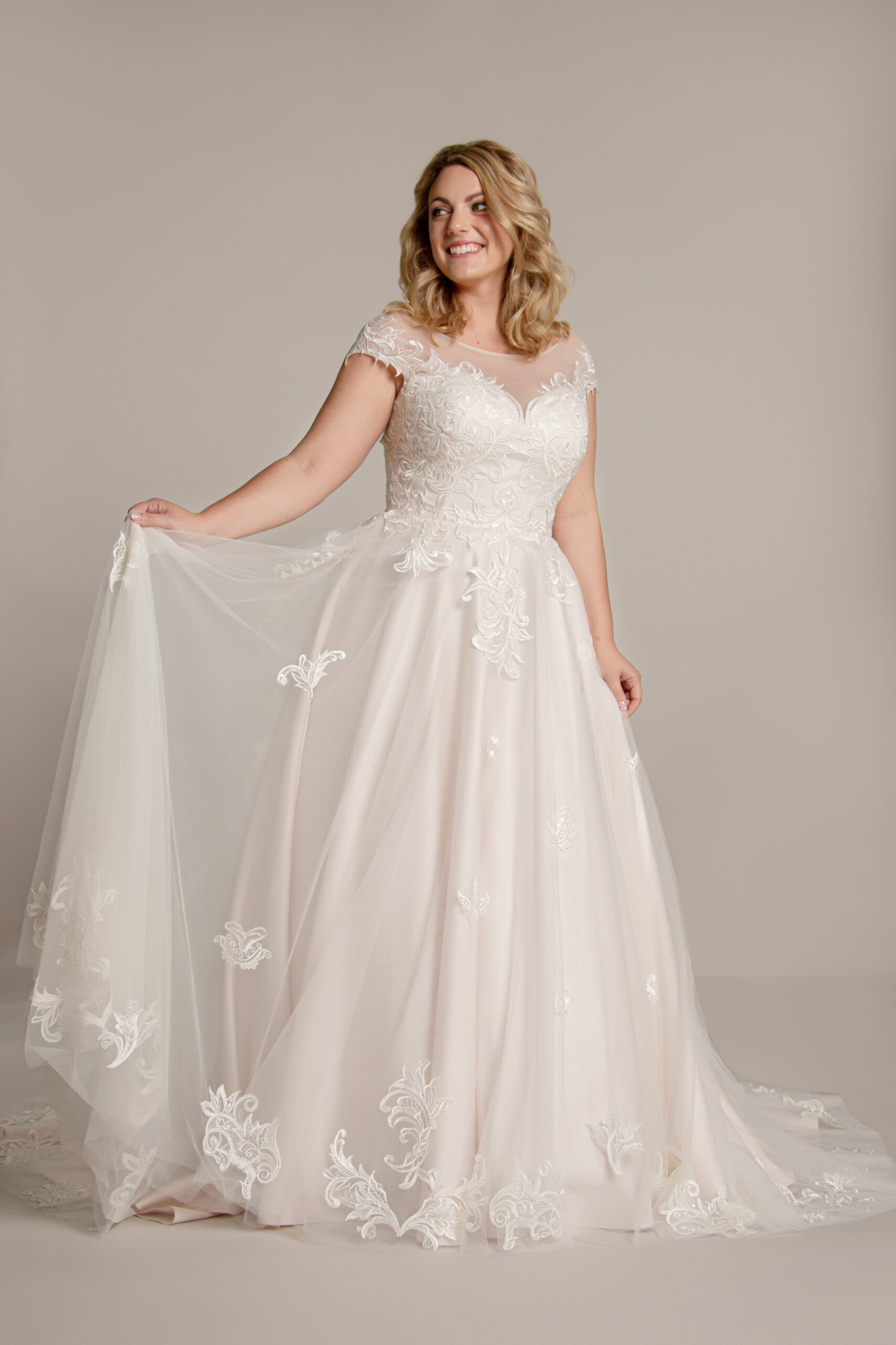 Best plus size wedding sale dress shops