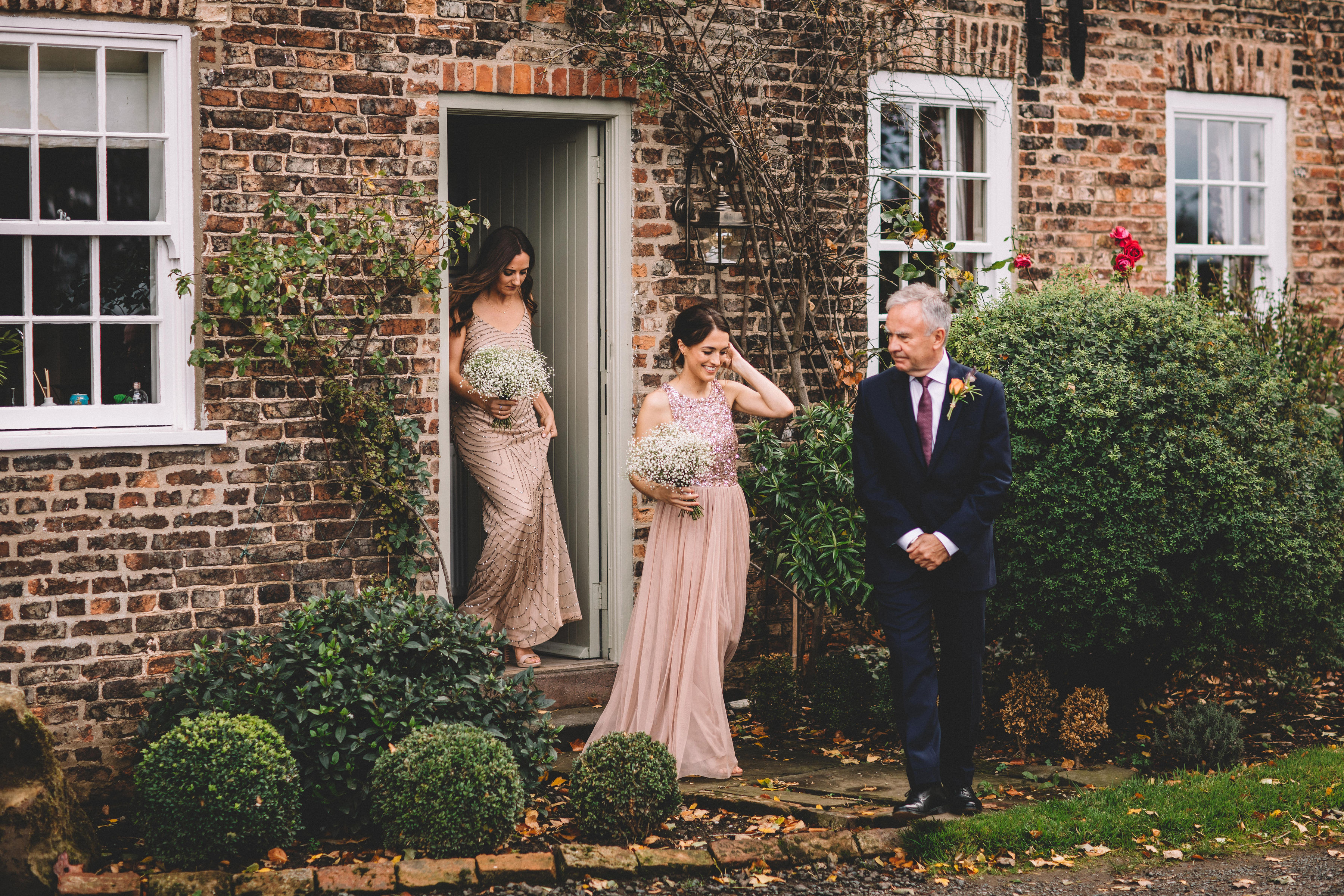autumn wedding with rustic and dreamy theme