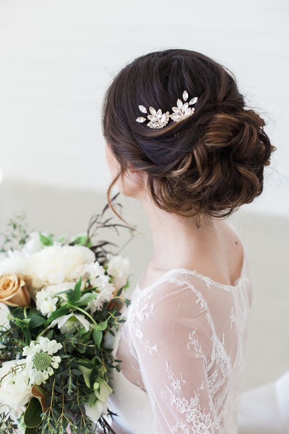 wedding hair, wedding hair accessories, wedding style, wedding looks, hair combs, wedding hair combs, 2017 wedding hair accessories, bride, bride to be, 