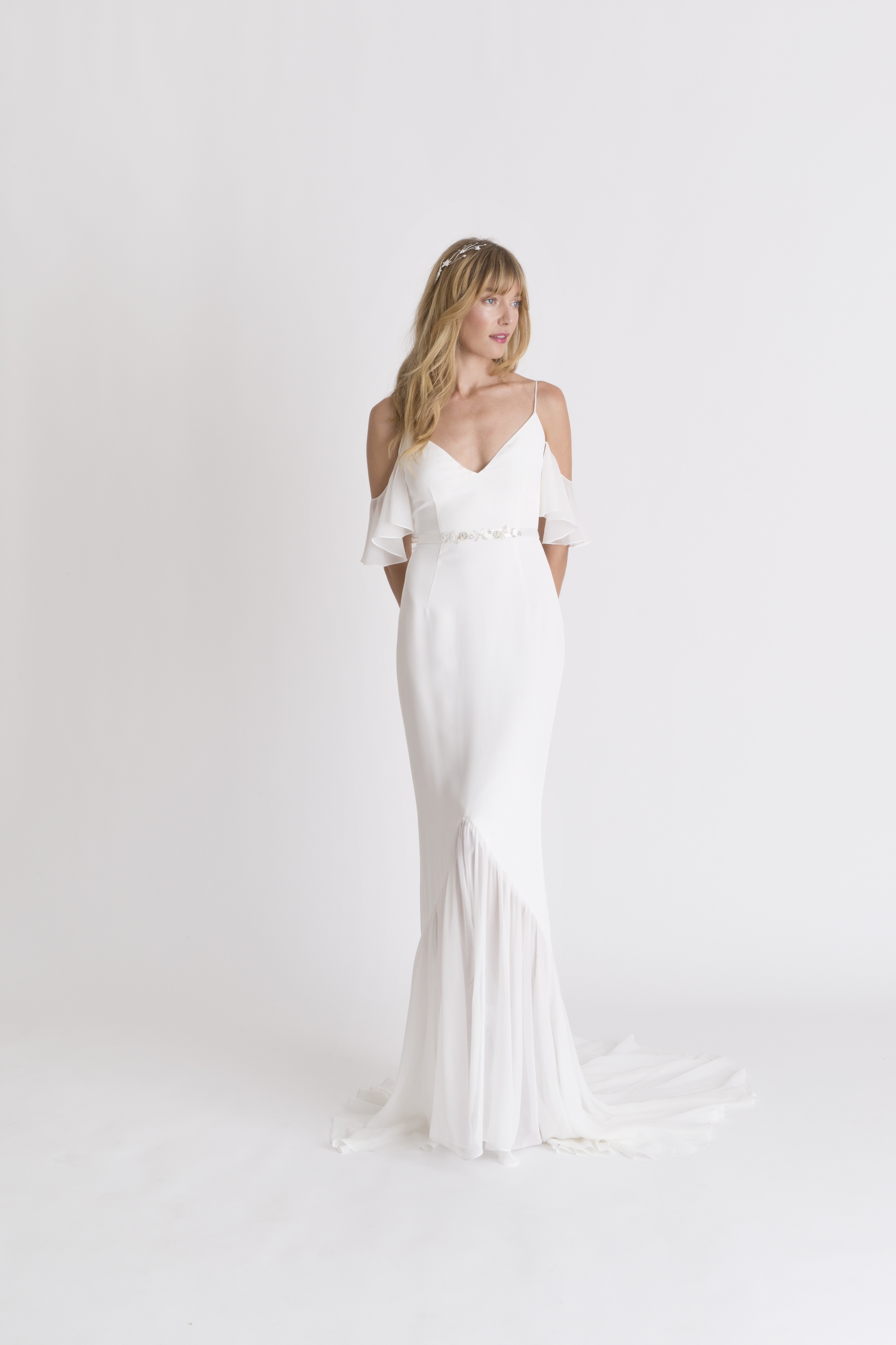 The Hottest Off The Shoulder Wedding Dresses This Season Uk 