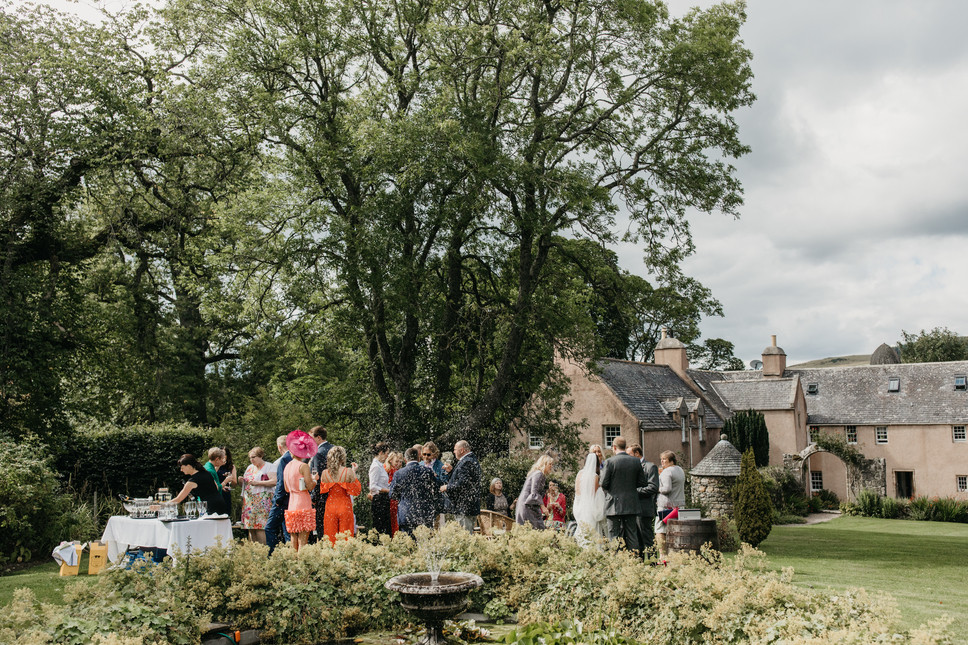 summer wedding, aswanley wedding, scottish wedding, bride to be, bride inspo, wedding inspo 