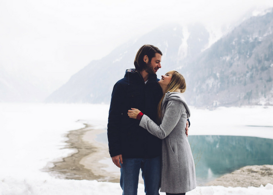 wedding, engagement photoshoot, wedding photoshoot, real wedding, swiss mountains, swiss wedding, bride, bride to be, winter wedding, winter engagement 