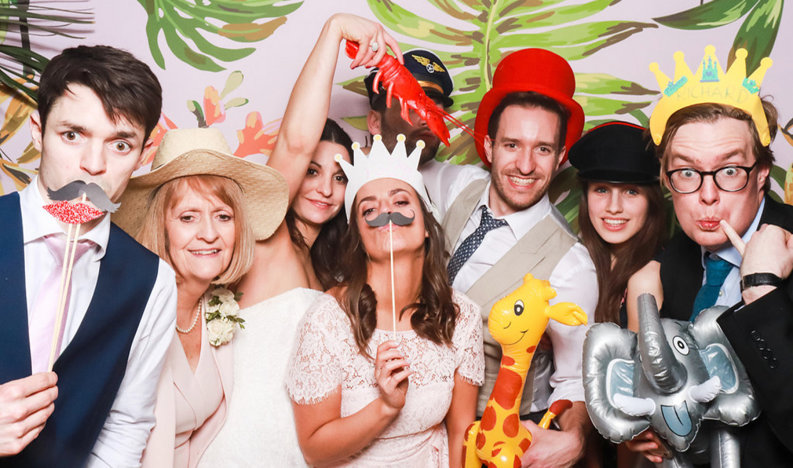 10 Great Wedding Entertainment Ideas - WeddingPlanner.co.uk