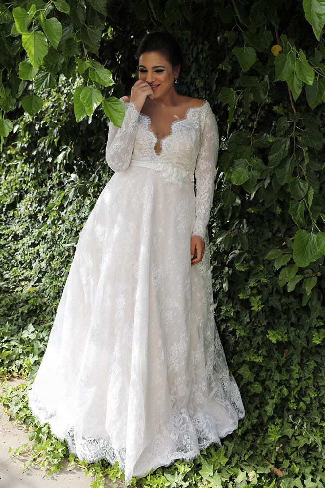 Flattering Plus Size Curvy Wedding Dresses