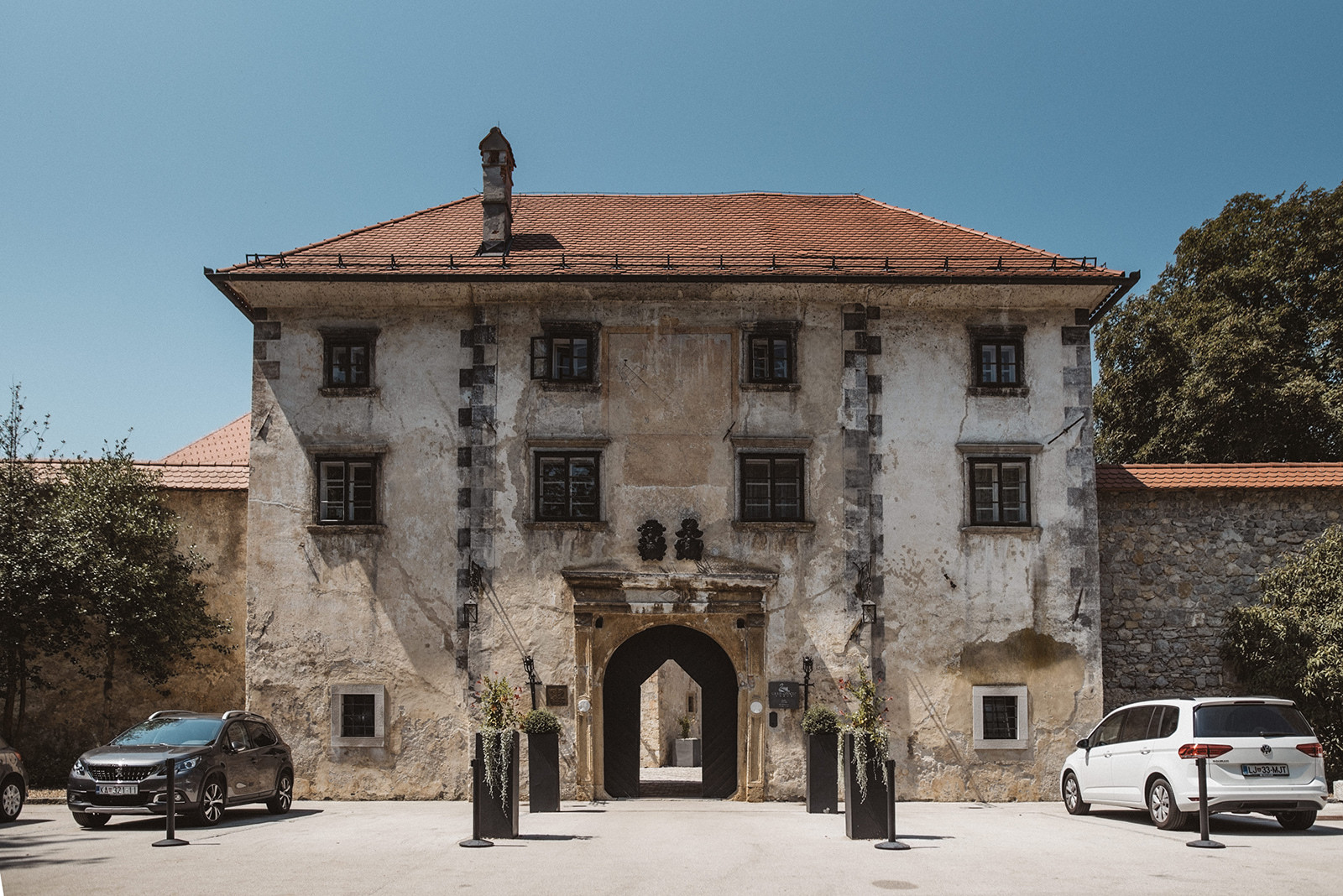 country wedding, castle wedding venue, slovakian wedding, european wedding