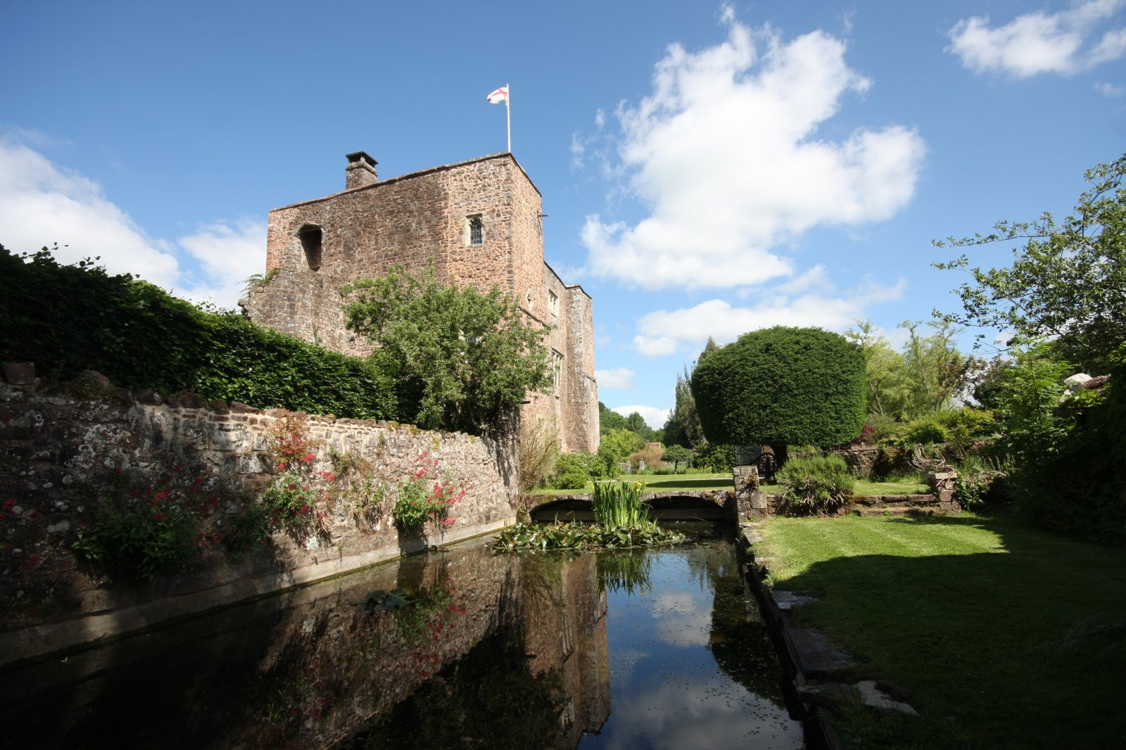 bickleigh castle