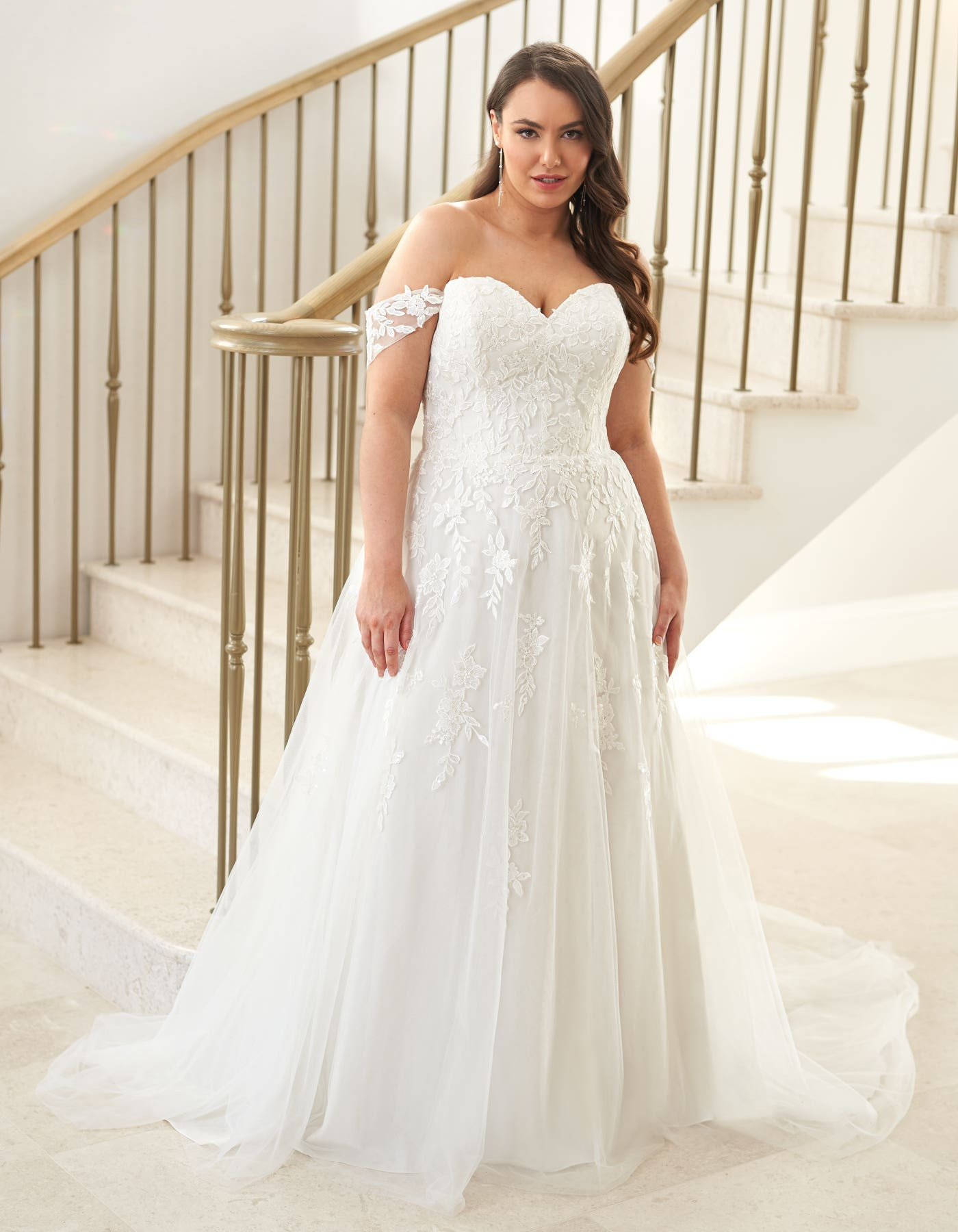 Plus size wedding hot sale dress designers list