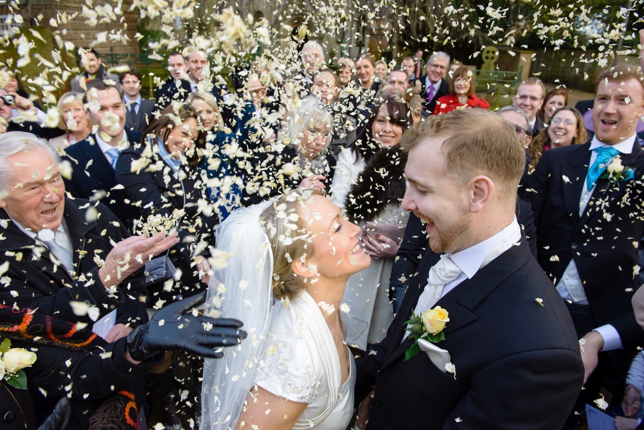 wedding ideas, wedding, confetti, wedding petals